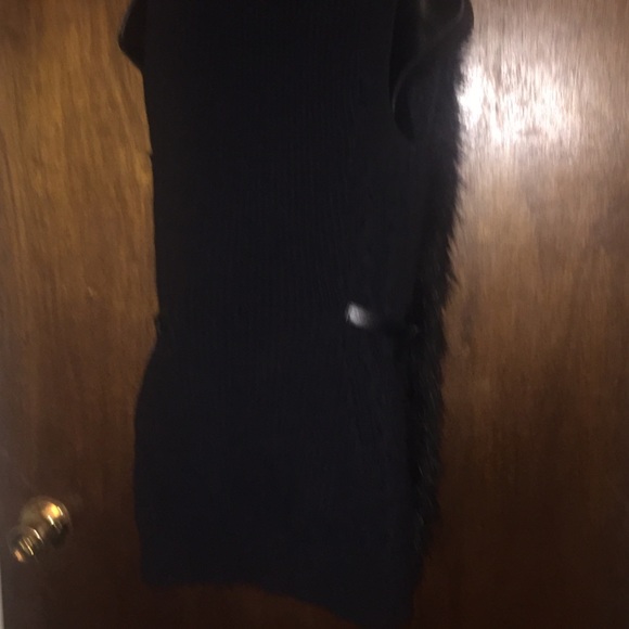 Guess faux fur vest - Picture 4 of 7